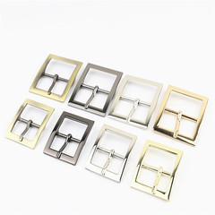 バッグの金属の部品の四角形の日の字の針はベルトを掛けて調節します。