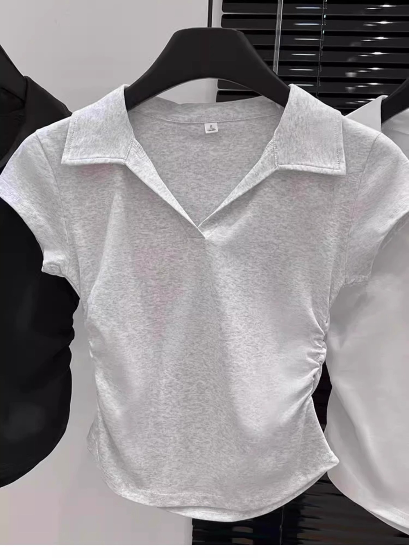 Women's Clothing Slim Fit Polo Collar Top Short Sleeve Ruched V Neck Grey T-Shirt Stylish Fitted Hot Girl Look Summer_voghion.com