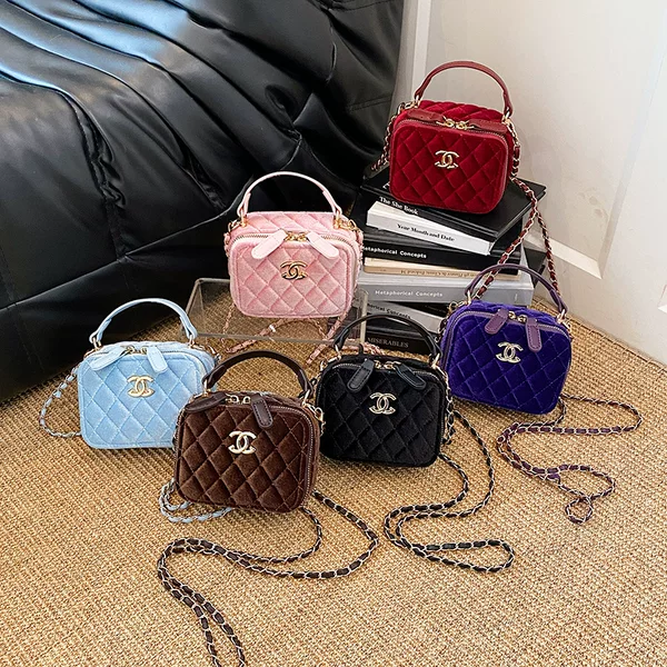 Diamond-Stitched Chanel-Style Mini Handbag for Women, Niche Luxury Velvet Cross-Border High-End Children's Crossbody Box Bag