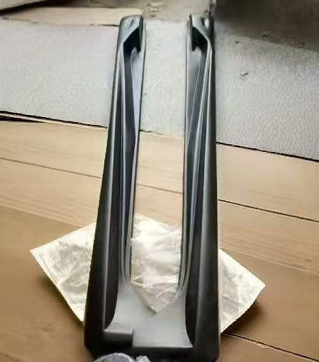 Suitable for Mitsubishi Lancer Gtr Integrated Side Skirt Modification Parts, Side Skirt Trim, Large and Small Surround V-Style Side Skirts, Original Factory Style Body
