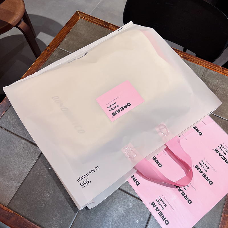 Luna gris-polvo portátil-pequeño ancho 28 * 28 + borde plegado 8CM-una pieza de 50 precio unitario