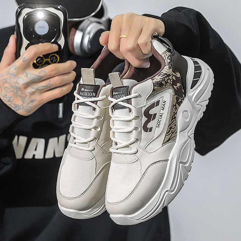 Zapatos de hombre de otoño nuevos zapatos de cuero para hombres, zapatos de deporte casuales al aire libre con suela gruesa, zapatos de moda universal.