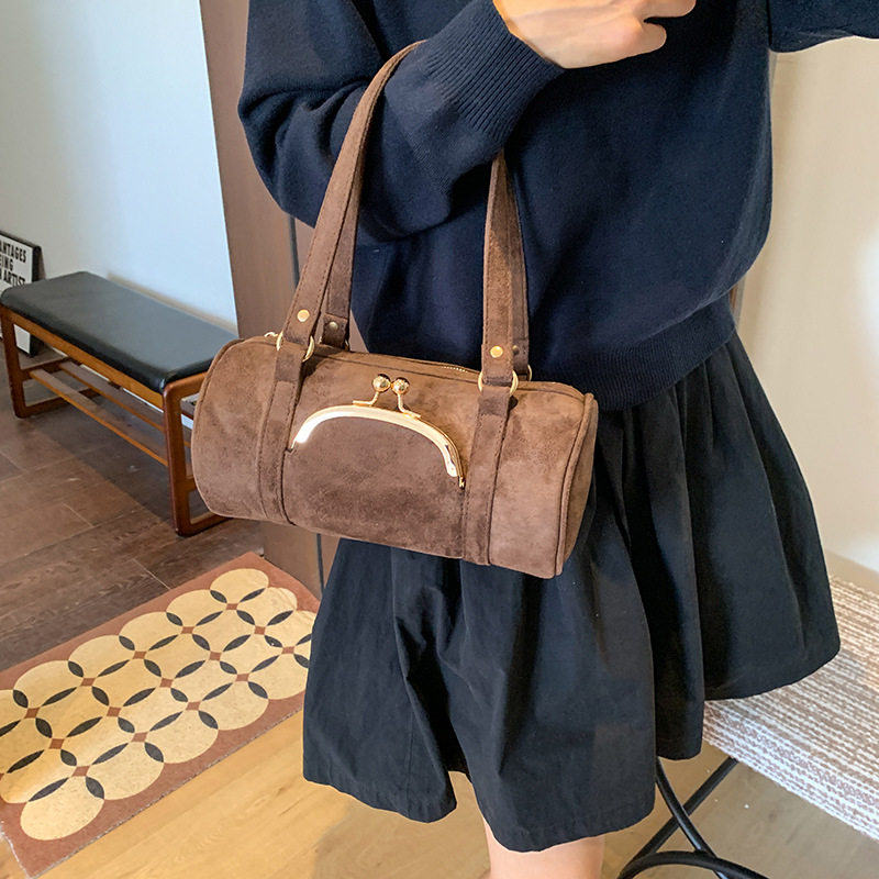Túi đeo chéo nữ dạng ống tròn cỡ lớn , đeo vai hoặc kẹp nách — Màu caramel, màu cà phê, màu nâu, xanh lá cây chi tiết 23