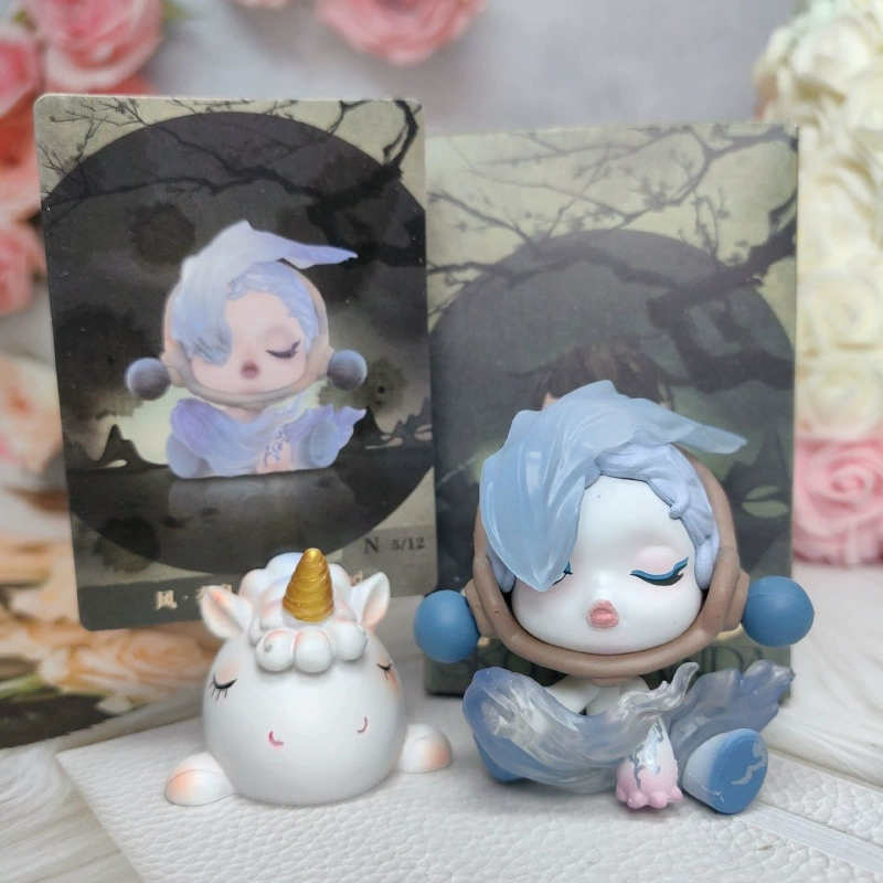 Blind box POPMART (SKULLPANDA Mo Mei) ручная фигурка-брелок для авто, 6,5×10 см