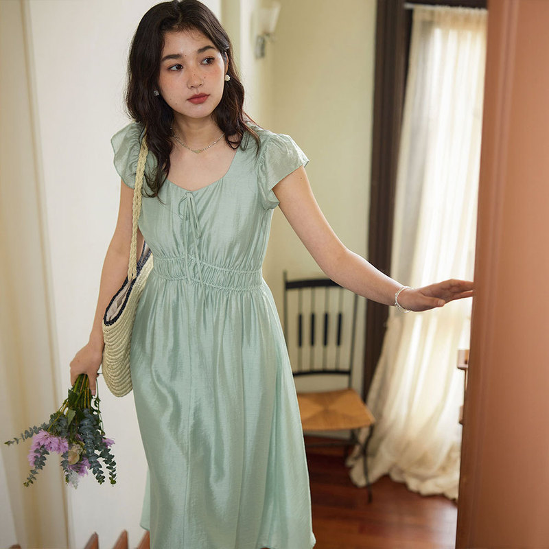 French-Style Tencel Vintage Green Short-Sleeved Dress 2026 Summer Fresh and Slimming Waist-Cinching Long Dress for Women