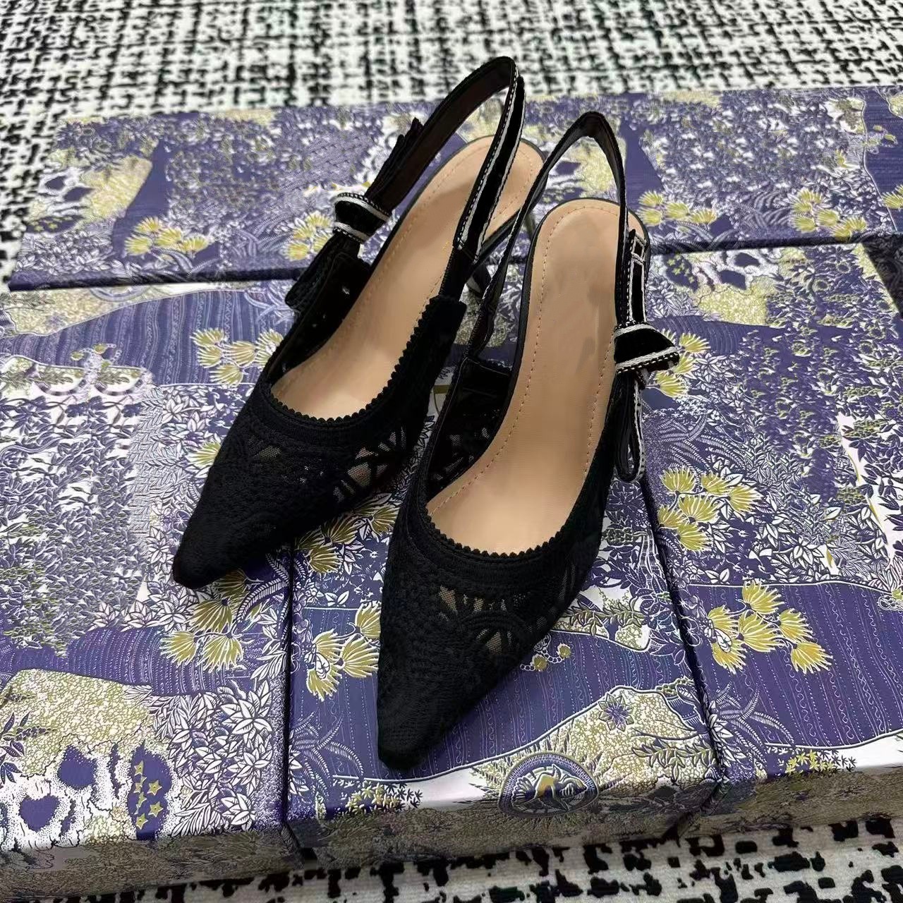 High-End~Cross-Border Top Quality Cat-Heel For Women D New Model Embroidered Knit Backless Closed-Toe Shallow Sandals With Butterfly_vogvips.com