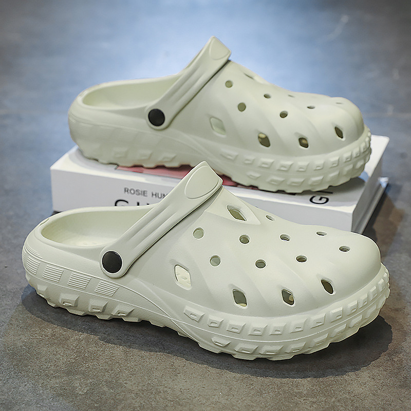 Zapatos con agujeros, sandalias 2025, tendencia de verano, uso exterior, suela gruesa, sentido transpirable de la mierda, celebridades de Internet, nuevas sandalias de ocio en la playa