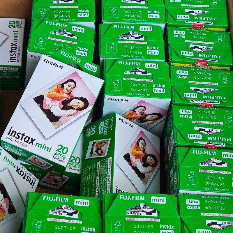 Wholesale Polaroid double white photo paper, fresh date Polaroid white edge 20 sheets of photo paper, mini universal Wholesale Polaroid double white photo paper, fresh date Polaroid white edge 20 sheets of photo paper, mini universal