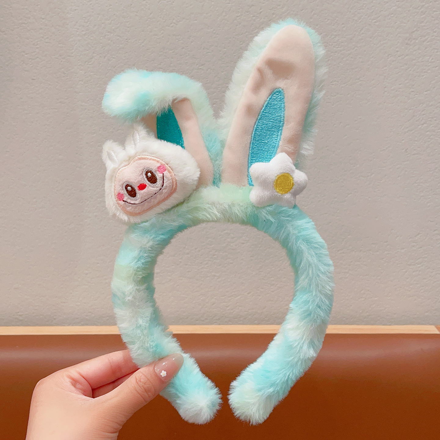 Nuevo hermoso amor tridimensional oso cabello red de peluche rojo dibujos animados orejas lavar la cara cabello red adornamiento para el cabello rojo al por mayor