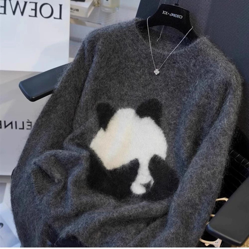 Clearance sale of original export overstock: comfortable and soft panda-patterned knit sweater, fashionable autumn/winter warm pullover