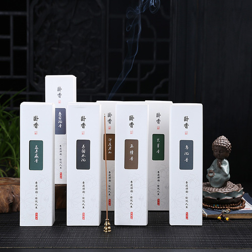200 grams of incense sticks, old mountain sandalwood, incense stick, agarwood, yew incense, Tibetan incense, bed incense, offering incense, Buddhist incense, mosquito repelling incense, and incense. 