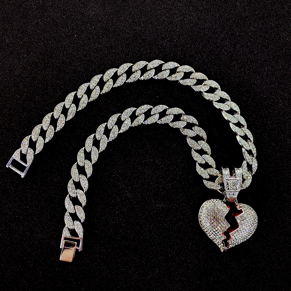 Daily Occasion Hip-Hop Heart Shape Alloy Inlay Rhinestones Unisex Pendant Necklace Necklace Pendant Men Pendant Necklaces