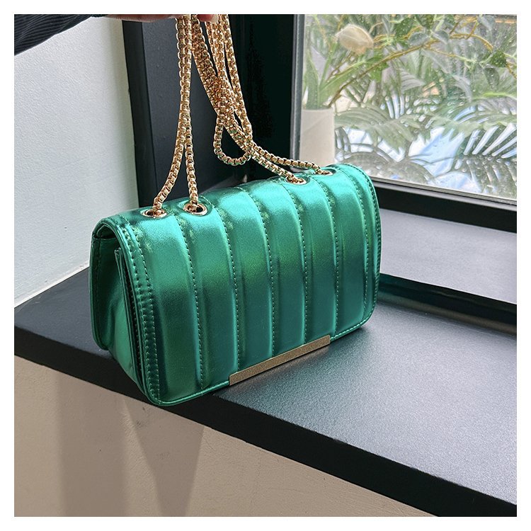 Bolso de cadena de color Macaron urbano simple pequeño bolso cuadrado brillante hebilla magnética bolso de hombro bolso de textura de diseño de nicho