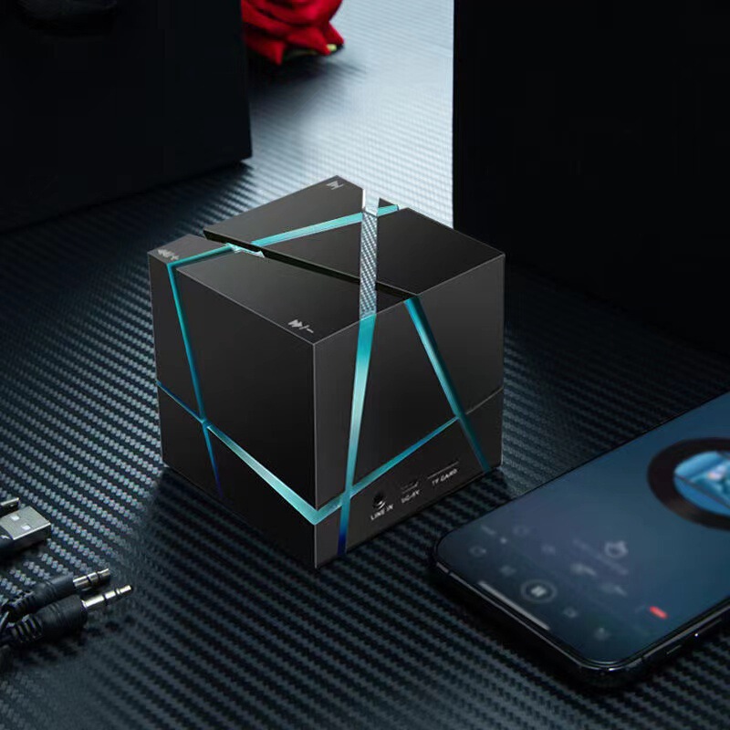 ルービックキューブ Bluetooth スマートスピーカークリエイティブカラーライト携帯電話サブウーファーポータブルワイヤレスミニカード AI スピーカーギフト|undefined