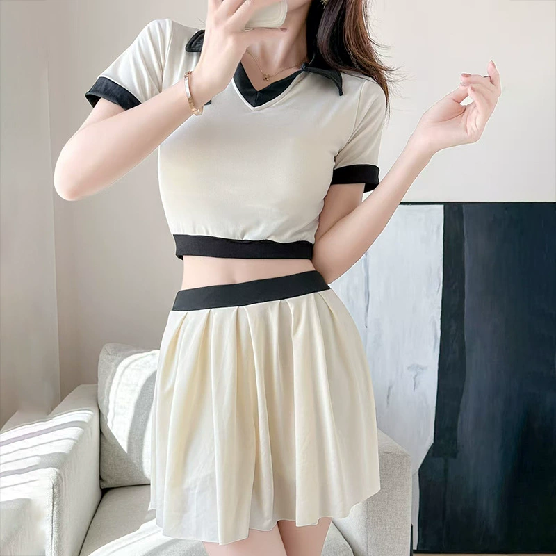 Летняя футболка с коротким рукавом, V-образный вырез, 2025 год, slim fit, тренд сезона, для подростков
