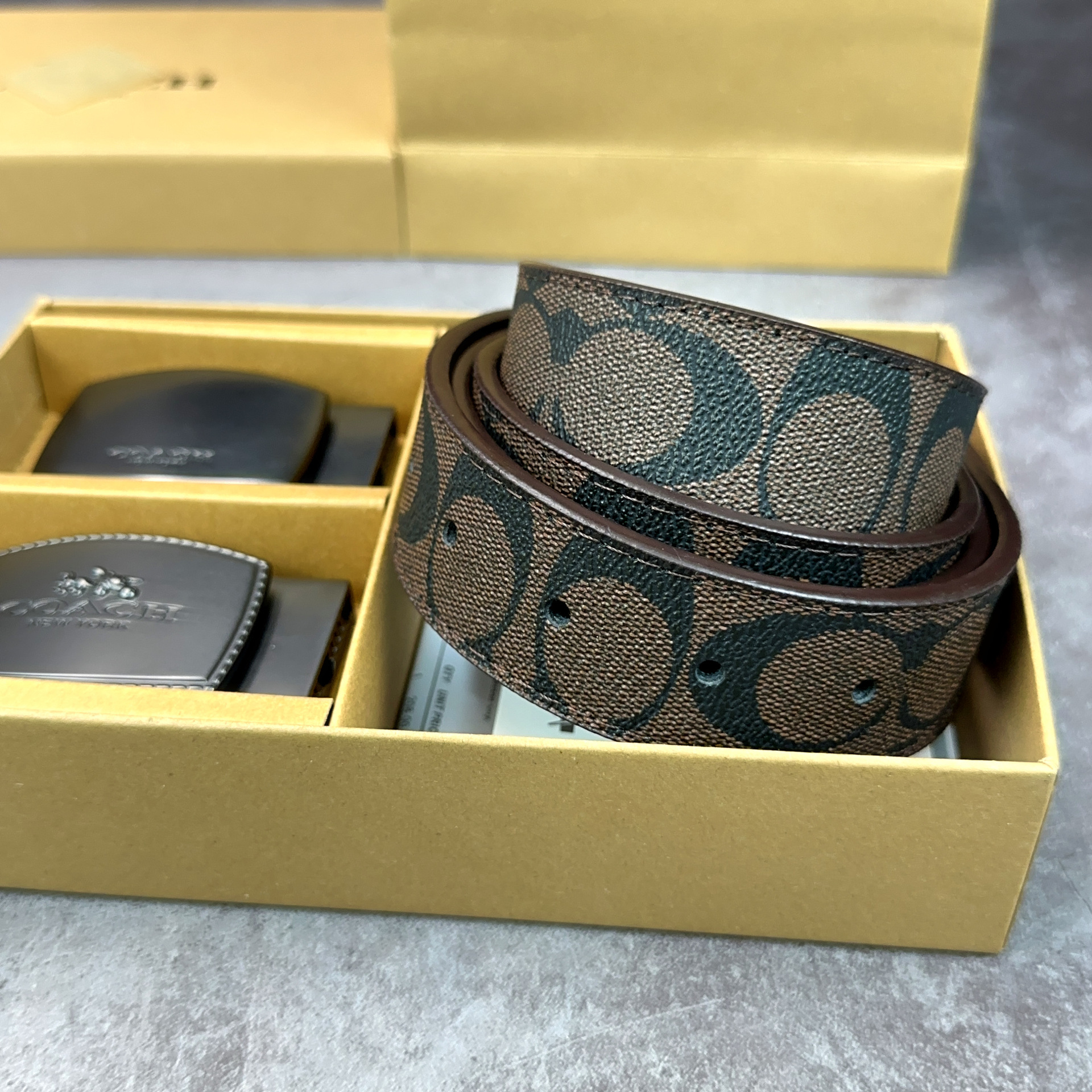 brown icon flat buckle