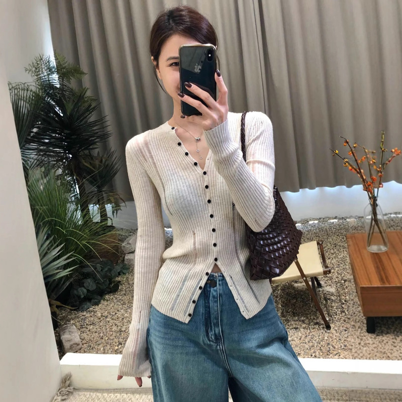 早秋破洞长袖针织衫女气质显瘦高级感2025新款秋季穿搭打底衫上衣|undefined