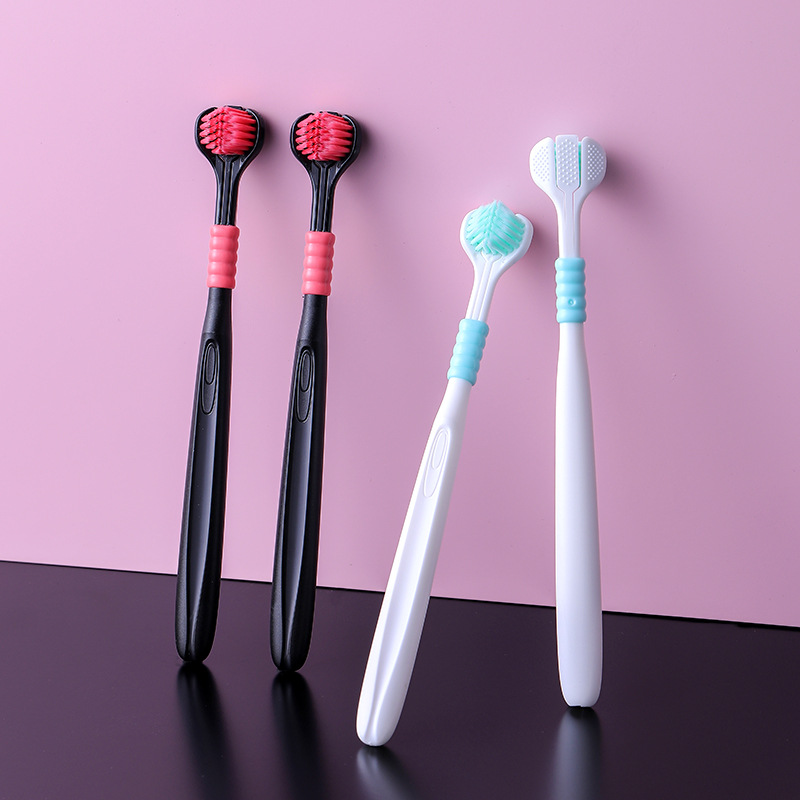 Cepillo de dientes de tres lados en blanco y negro 2 paquetes de cepillos de dientes de lana suave para el hogar para adultos