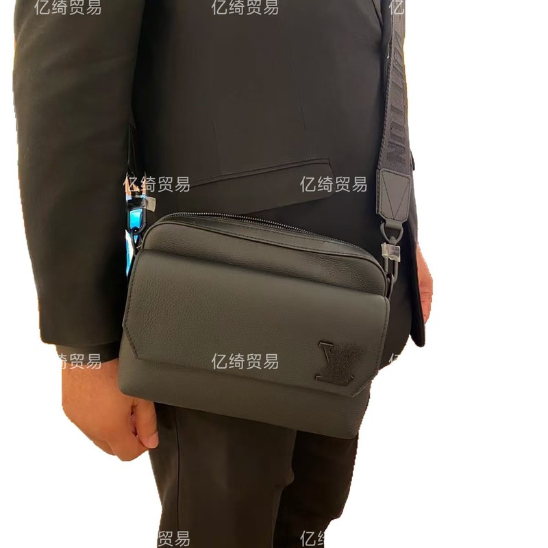跨境真皮l男包邮差包男士高档黑色斜挎包欧美风出行便捷斜挎包|undefined