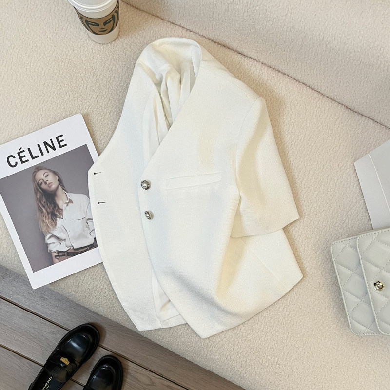 2026 Summer New Style White Short-Sleeve Blazer for Women with a Chic Design, Versatile and Lightweight Short Top