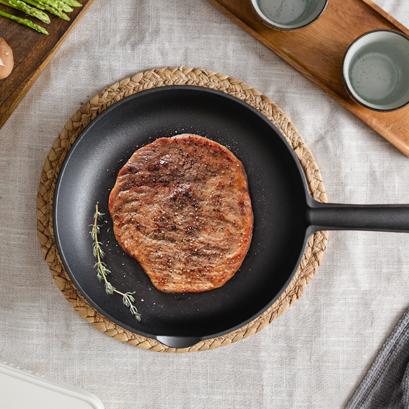 Pequeña olla de sopa pequeña de hierro fundido feliz hierro puro solo wok pequeño hierro de cerdo hogar olla de leche sin recubrimiento olla de usos múltiples