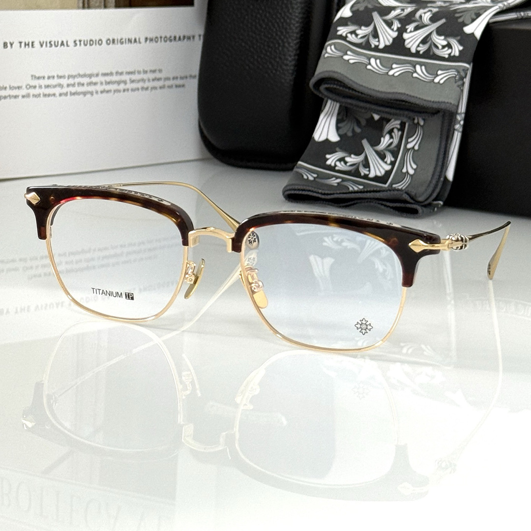 Minimalist Titanium Square Eyeglass Frames For Men And Women_voghion.com