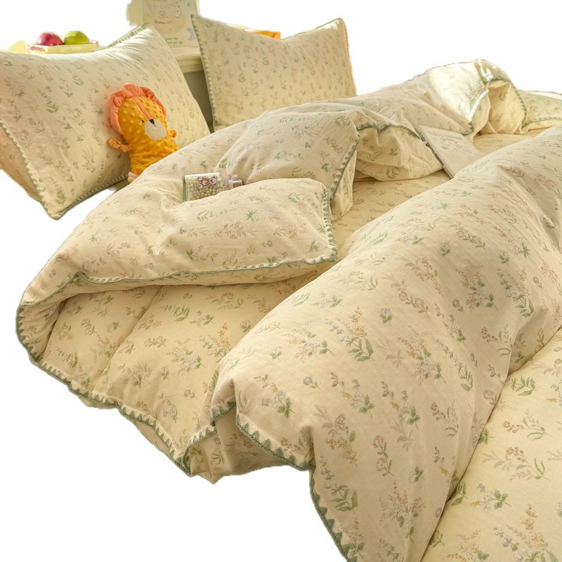 Floral Pattern Pure Cotton Four Piece Bed Linen Set With Sheet_voghion.com