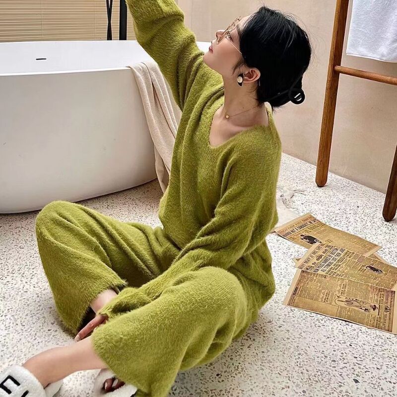 2023 soft pajamas women's winter Chanel style pullover faux mink fur drape V-neck Internet celebrity long sleeve homewear