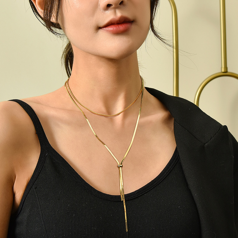 2022新款個性氣質一款多戴歐美粗扁蛇鏈毛衣鏈女簡約抽拉蛇骨鏈潮