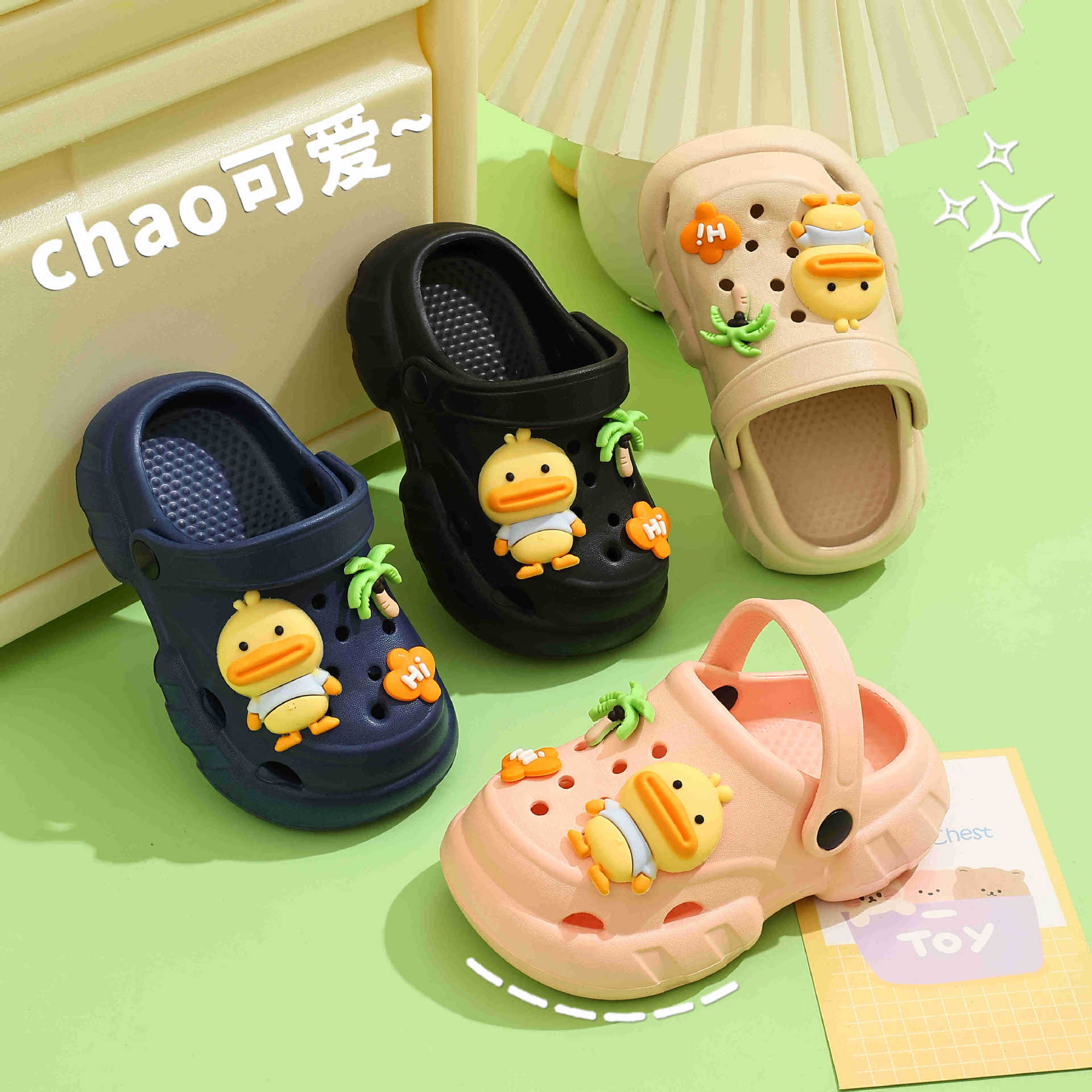 Zapatos de agujero EVA para niños zapatillas antideslizantes para niñas 2026 verano nuevo pedazo de mierda sandalias zapatos de playa image 3