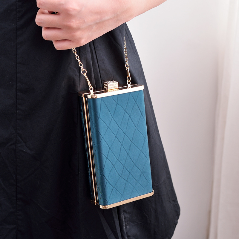 2023 nuevo bolso de noche de moda banquete especial bolso de mujer bolso retro cheongsam bolsa de cadena transfronteriza entrega exclusiva