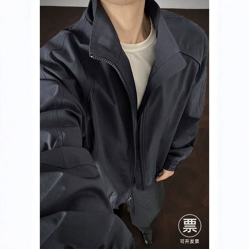 Cleanfit Deconstructed Stand-Collar Bomber Jacket Men's American-Style Short Baseball Jacket Silhouette Straight-Shoulder Workwear Jacket Cleanfit Deconstructed Stand-Collar Bomber Jacket Men's American-Style Short Baseball Jacket Silhouette Straight-Shoulder Workwear Jacket