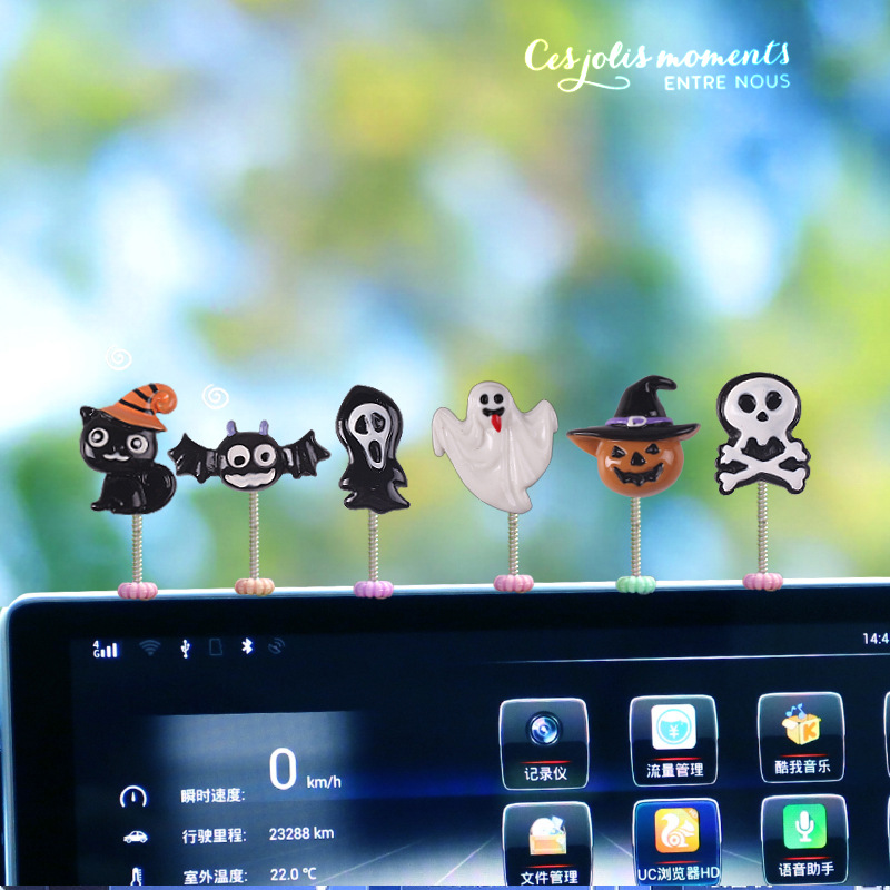 Cute perrito oscilante Halloween decoración de coche consola central de coche pantalla sacudiendo la cabeza decoración pequeña mujer