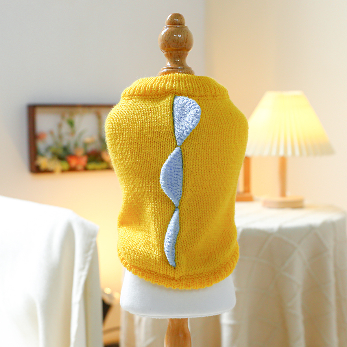 Suministro directo de fábrica otoño e invierno nuevo cálido y cómodo perro suéter ropa para mascotas gato ropa flores y flores suéter