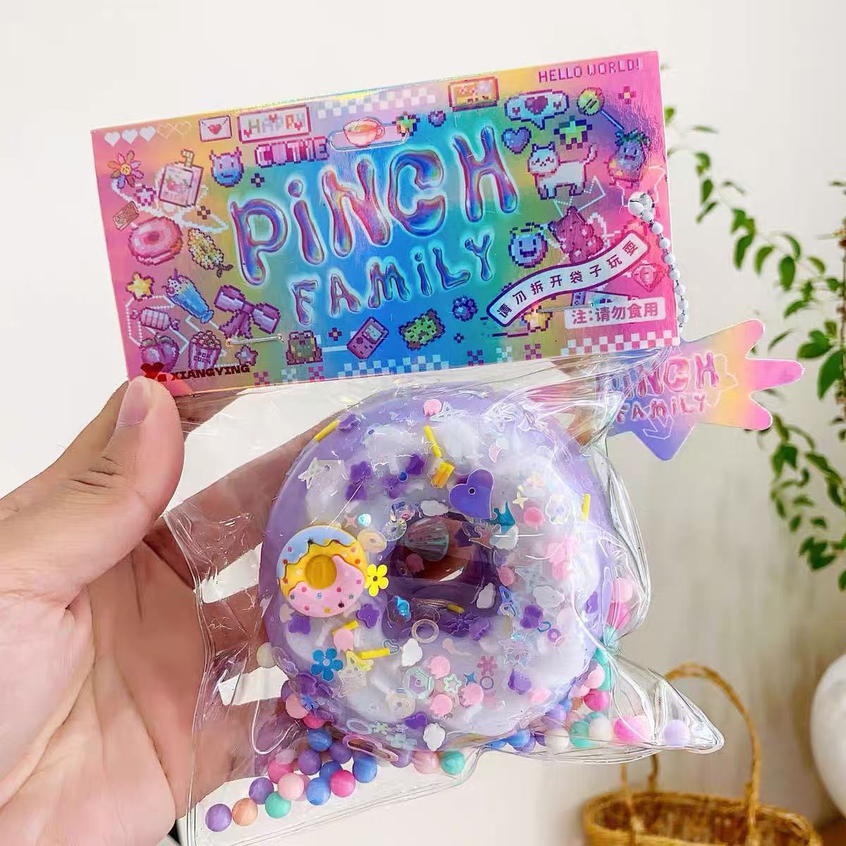 Red popularidad de alto nivel sensación donut pellizco juguetes de simulación de alimentos pellizco creativo alivio de presión lote de artefactos mágicos