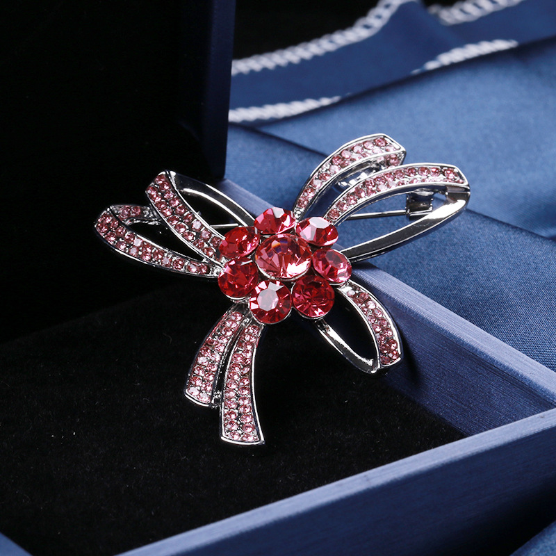 Elegant Glam Bow Knot Alloy Inlay Rhinestones Women's Brooches display picture 10