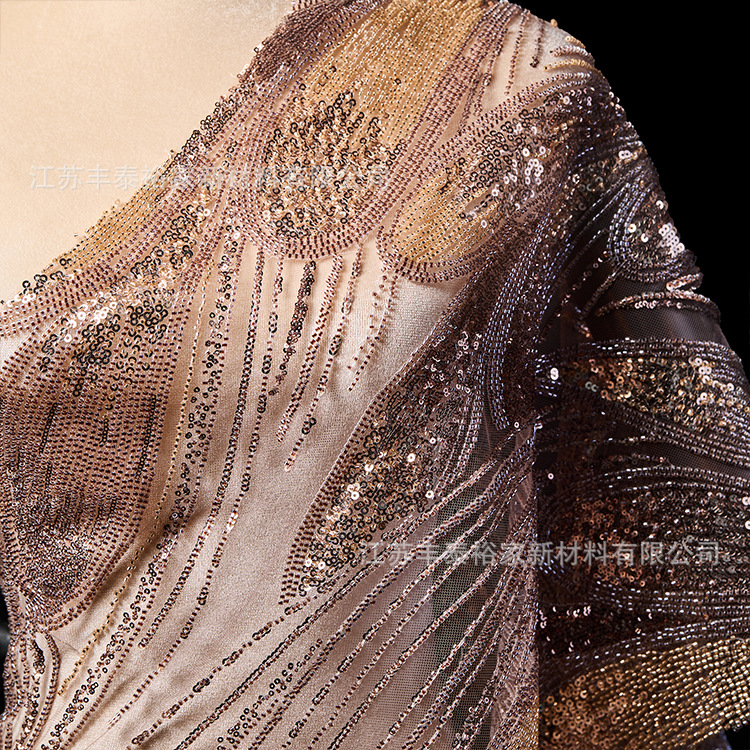 Alta fijación de moda vestido laminado pesado bordado clavos cuentas tela sequinilla fábrica de tela de ropa image 3