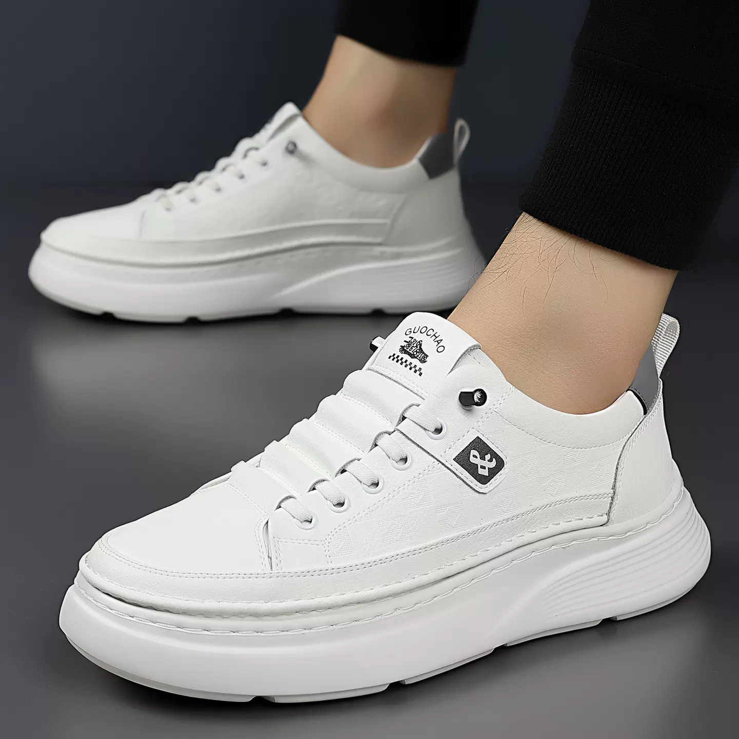 秋冬男士板鞋时尚休闲软皮小白鞋男士皮鞋软底板鞋轻便松紧鞋批发