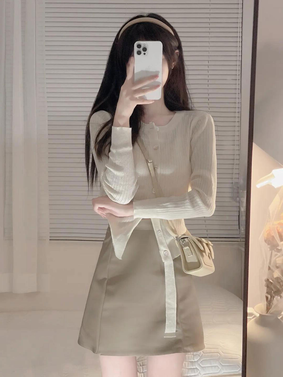 C5615 1230K ĐỒ BỘ NỮ DONTDC CẢ BỘ 2 MÓN MÙA XUÂN THU ĐÔNG PHỤC CỔ CỔ ĐIỂN TRÔNG TRẺ HƠN TUỔI THỜI TRANG NỮ G04 SẢN PHẨM MỚI