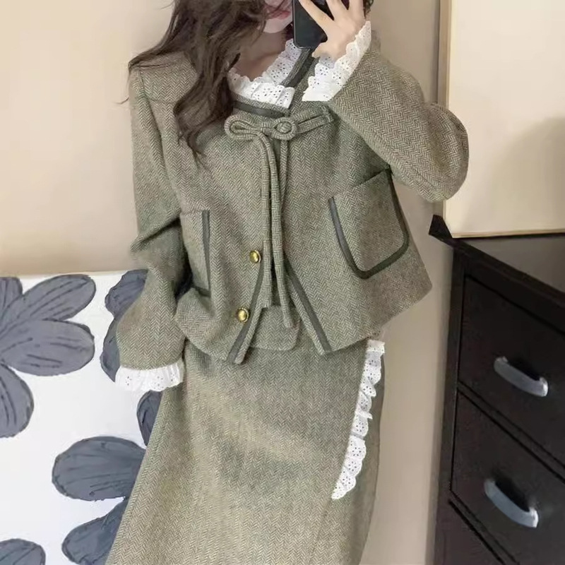 秋冬季套装新款小个子小香风感设计气质短外套+半身裙两件套|undefined