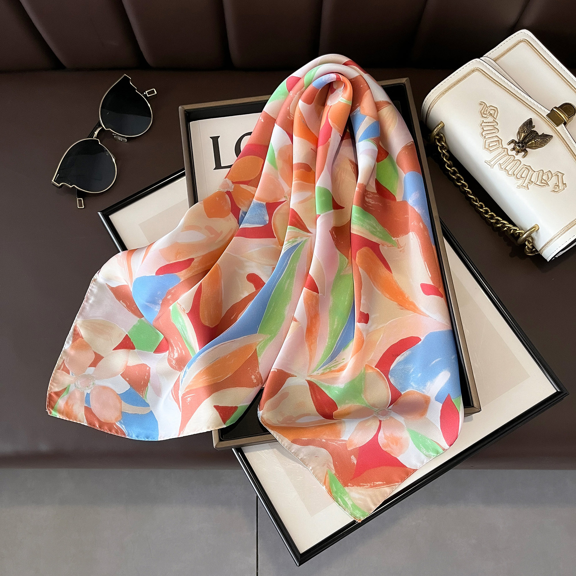 Small Square Scarf Floral Printed Versatile Neck Scarf For Women_voghion.com
