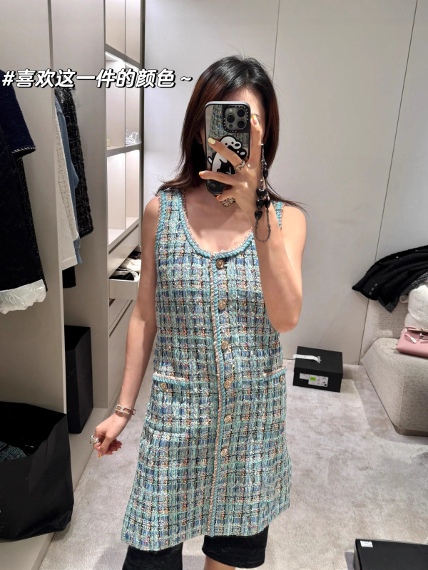 2025A秋冬新款 绿松石手工编织圆领无袖毛呢修身连衣裙 90090|undefined
