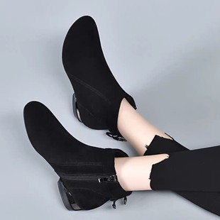 Short boots women 2024 autumn and winter new fleece-lined soft leather nude boots frosted leather shoes round head spring and autumn low heel Martin single boots