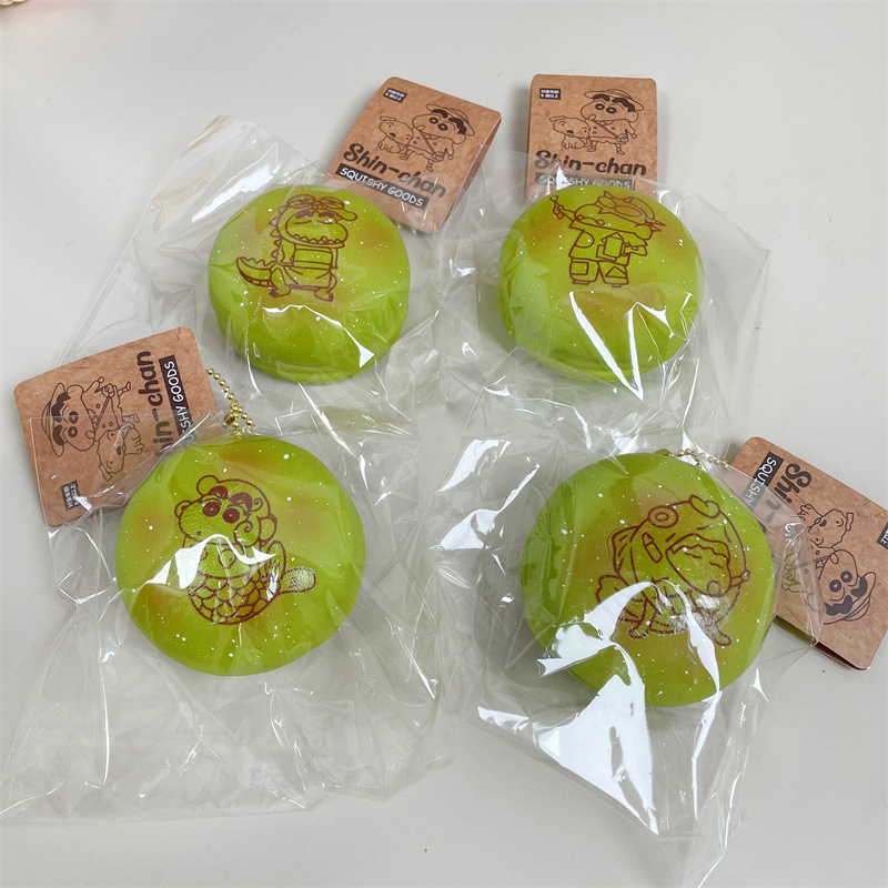 スーパーソフトクレヨンしんちゃんバーガー、ゆっくりと反発するスクイーズ減圧PUシミュレーションパン、大人もおもちゃを遊ぶことができます|undefined