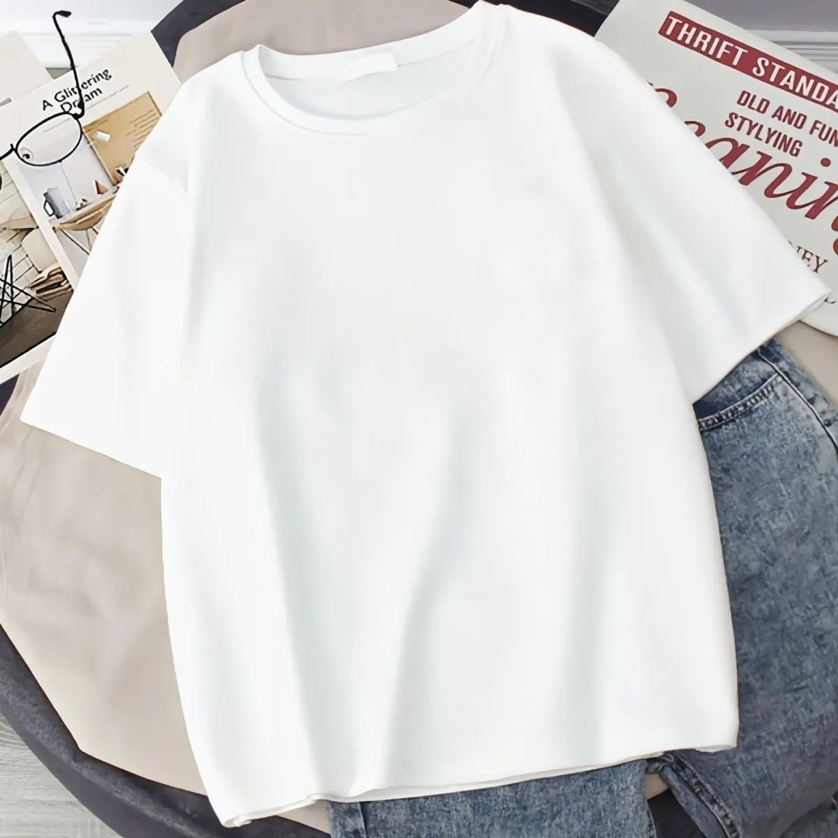 Camiseta de manga corta estilo Hong Kong para mujer, camiseta de manga corta estilo japonés 2026 para hombre y mujer, camiseta blanca versátil y moderna.