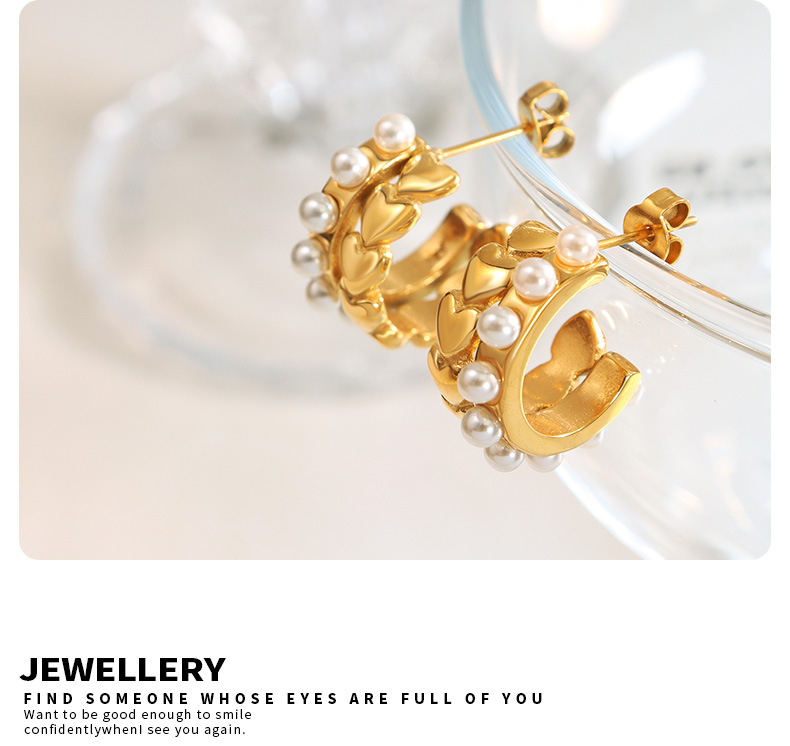 Elegant Heart Shape Titanium Steel Plating Artificial Pearls Ear Studs 1 Pair