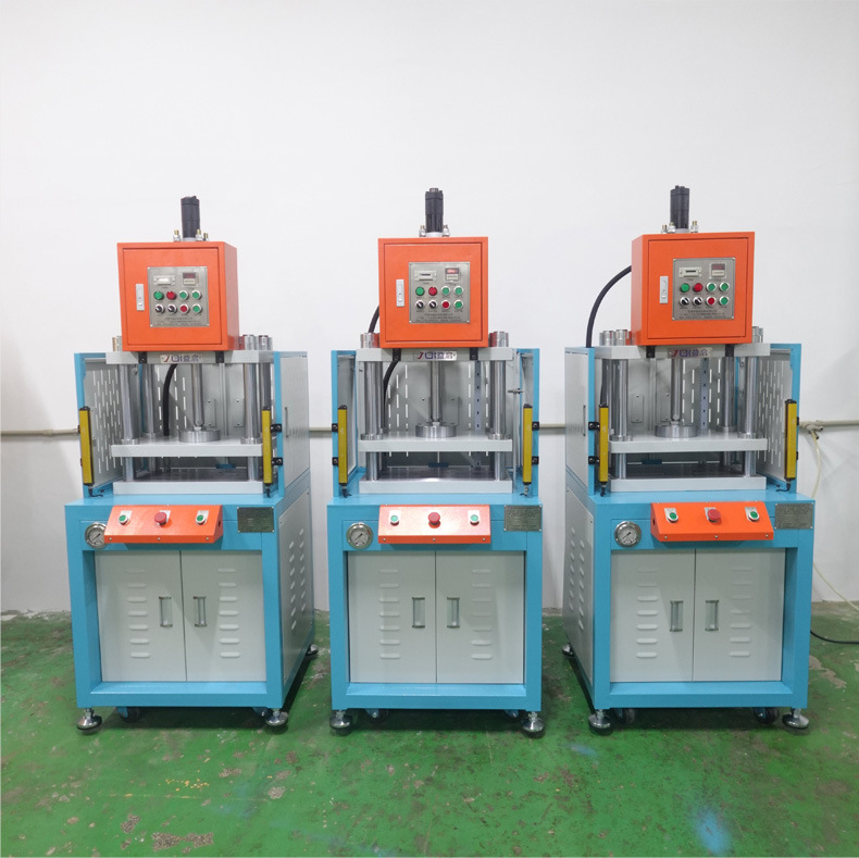 东莞塘厦厂家铆合四柱液压机弯压打孔油压机塑料工艺品分离裁切机