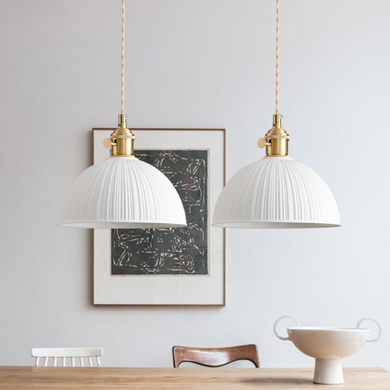Cerámica retrógrada semicircular lámpara de estilo japonés semitransparente personalidad creativa vivienda dormitorio lámpara de cabecera de cama bar comedor candelier