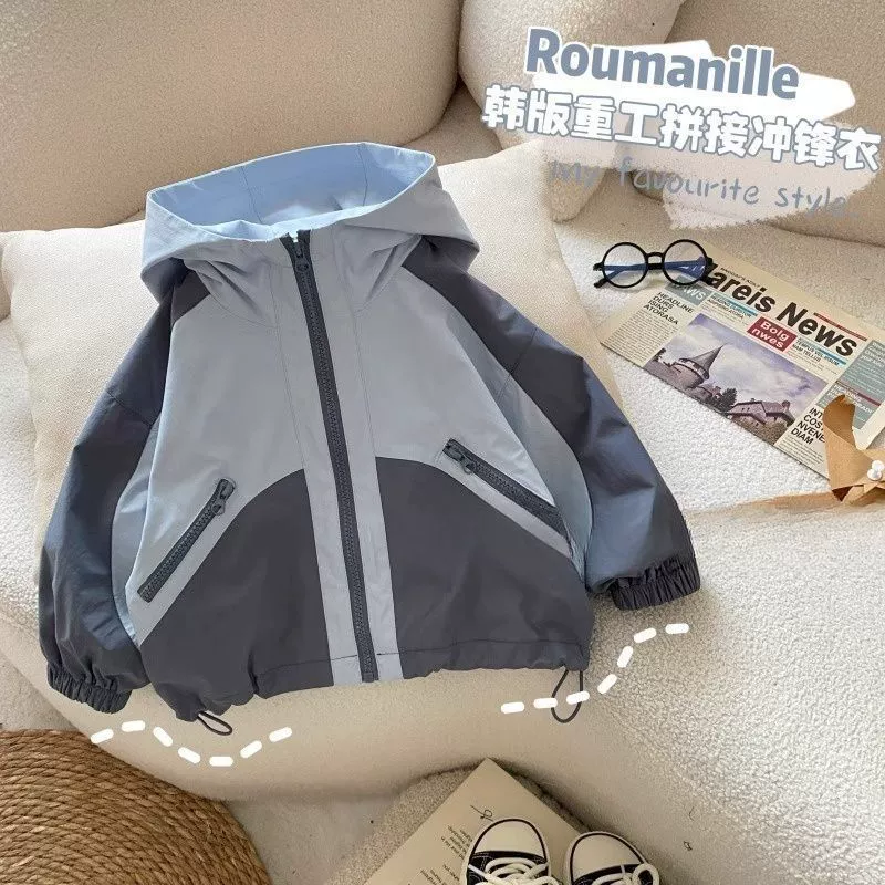 Детская куртка 2025 Новые мальчики Осень Тонкая походная куртка Ветровка Детская весенне-осенняя верхняя куртка