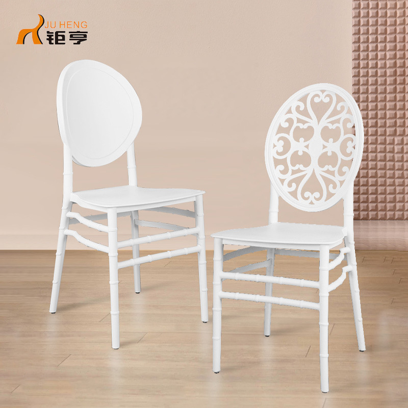 Silla de comedor de Amazon PP silla de bambú de plástico tema de hotel fiesta silla de respaldo silla de boda césped al aire libre